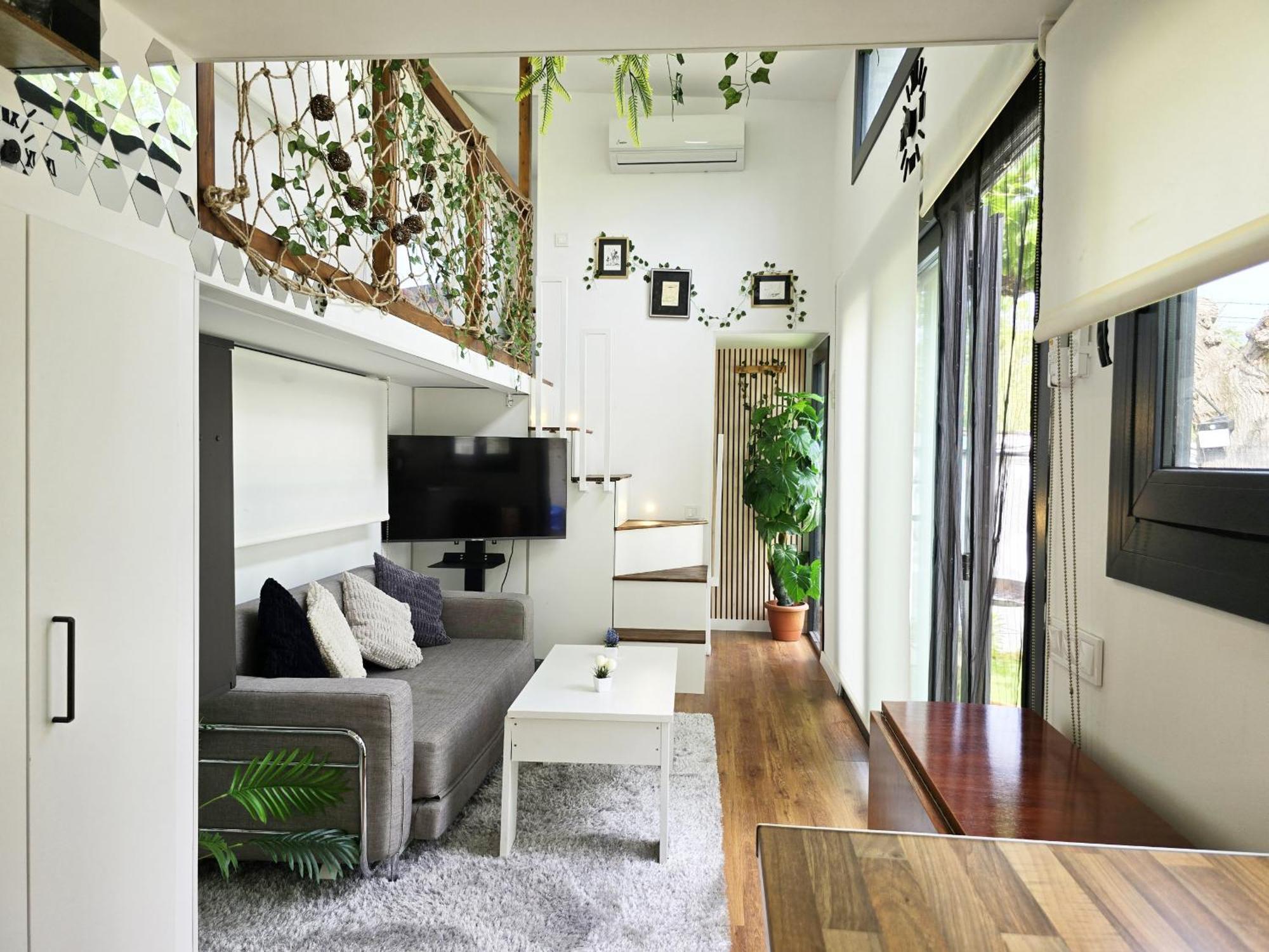 Tiny House 1 *
